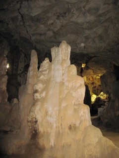 Visiting first-class cave in Moc Chau - Son La