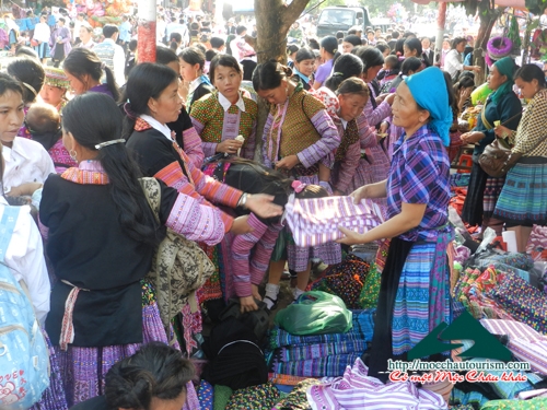 Festival in Son La will attract many tours in Vietnam travel