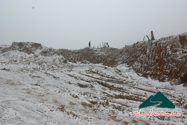 Khi tuyết rơi ở Mộc Châu, Vân Hồ